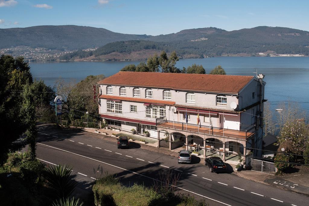 Hotel Santo Apostol Redondela Exteriör bild